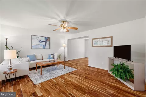Living - 2056 Gate Dr, Annapolis, MD 21401 photo 1 of 7