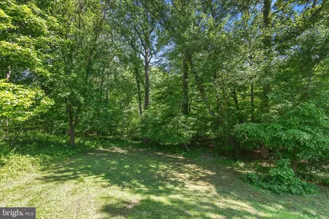 Exterior - 2056 Gate Dr, Annapolis, MD 21401 photo 6 of 6