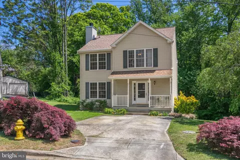 2056 Gate Dr, Annapolis, MD 21401