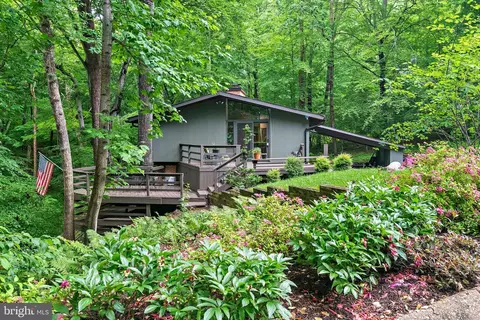 1689 Alice Ct, Annapolis, MD 21401