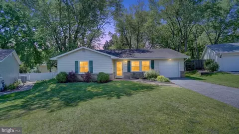 7949 Trafalgar Ct, Severn, MD 21144