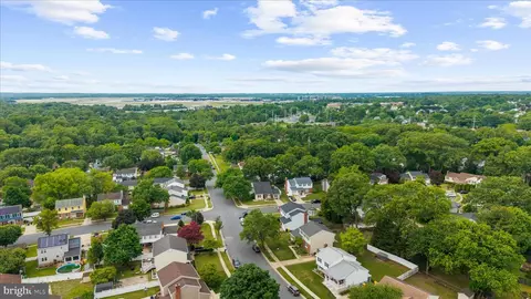 View/Area - 325 Double Eagle Dr, Linthicum Heights, MD 21090 photo 6 of 7