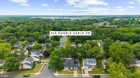 View/Area - 325 Double Eagle Dr, Linthicum Heights, MD 21090 photo 3 of 7