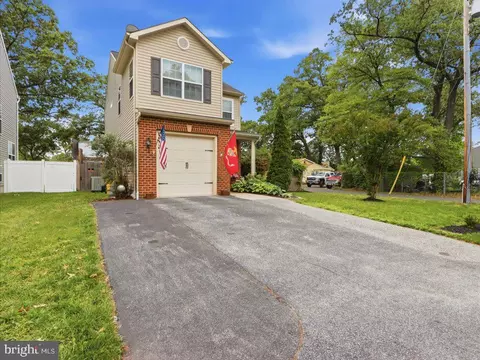 Exterior - 7742 Lawrence Ave, Pasadena, MD 21122 photo 7 of 8