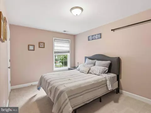 Bedroom - 7742 Lawrence Ave, Pasadena, MD 21122 photo 3 of 3