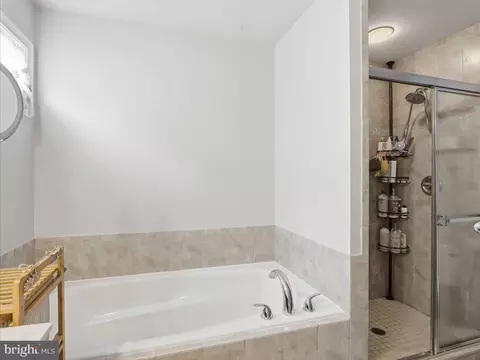 Bath - 7742 Lawrence Ave, Pasadena, MD 21122 photo 2 of 3