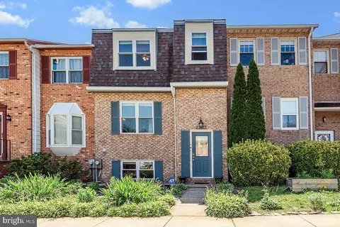2432 Vineyard Ln, Crofton, MD 21114