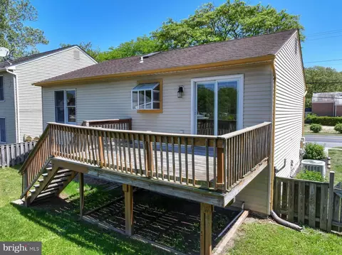 Exterior - 7838 Tick Neck Rd, Pasadena, MD 21122 photo 5 of 7