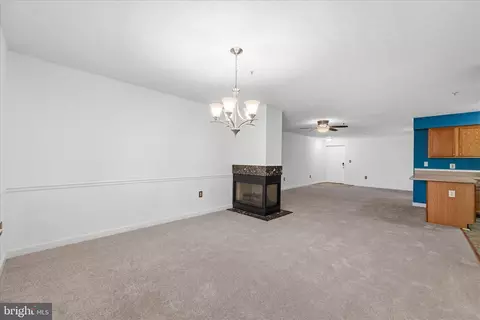 631 Admiral Dr #302, Annapolis, MD 21401