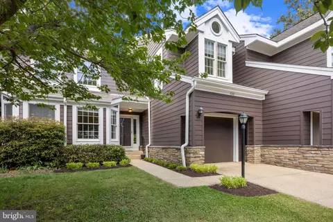130 Summer Village Dr, Annapolis, MD 21401