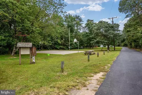 Exterior - 976 Shore Acres Rd, Arnold, MD 21012 photo 11 of 11