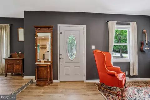 Entry Way - 976 Shore Acres Rd, Arnold, MD 21012 photo 1 of 5