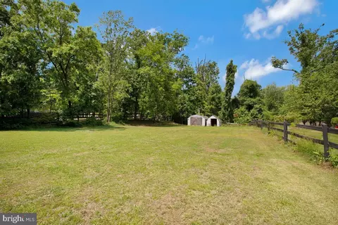 Exterior - 976 Shore Acres Rd, Arnold, MD 21012 photo 9 of 11