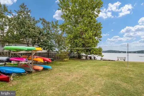 Exterior - 976 Shore Acres Rd, Arnold, MD 21012 photo 10 of 11