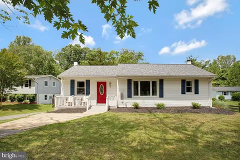 976 Shore Acres Rd, Arnold, MD 21012