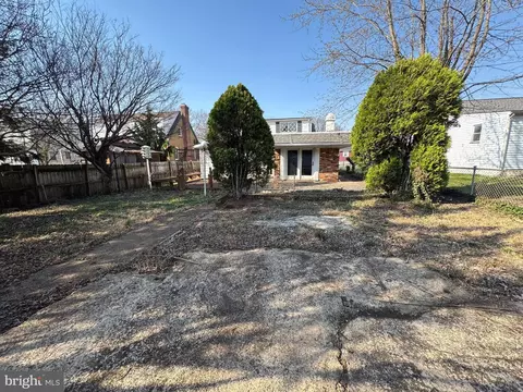 Exterior - 19 Seward Ave, Baltimore, MD 21225 photo 2 of 2