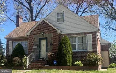 225 Homewood Rd, Linthicum Heights, MD 21090