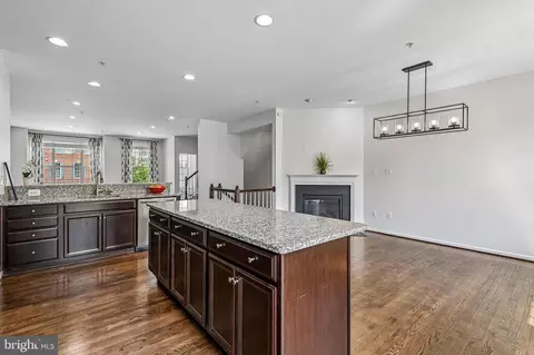 907 Whitstable Blvd, Arnold, MD 21012 photo 5