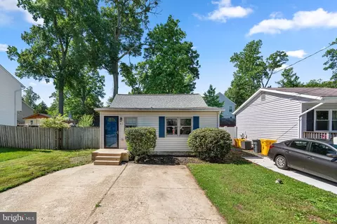 411 Highland Dr, Edgewater, MD 21037