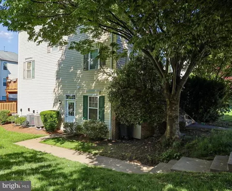 1016 Murdoch Ct, Crofton, MD 21114