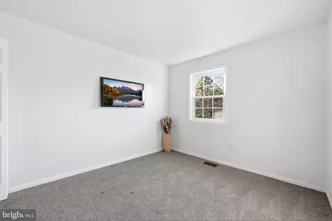 Other - 1704 W Bancroft Ln, Crofton, MD 21114 photo 5 of 18