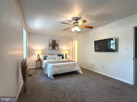 Bedroom - 1704 W Bancroft Ln, Crofton, MD 21114 photo 4 of 6