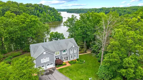 575 Laurel Rd, Riva, MD 21140
