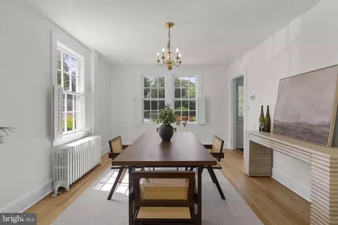 Dining - 202 Wardour Dr, Annapolis, MD 21401 photo 3 of 3