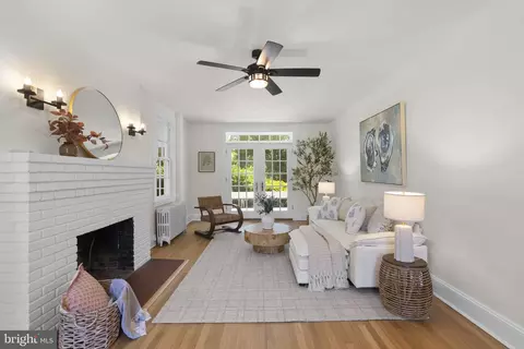 Living - 202 Wardour Dr, Annapolis, MD 21401 photo 3 of 6