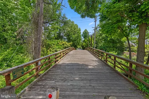 View/Area - 202 Wardour Dr, Annapolis, MD 21401 photo 5 of 7