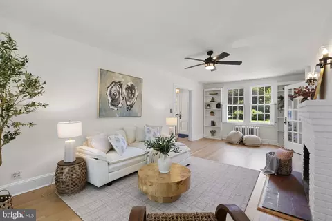 Living - 202 Wardour Dr, Annapolis, MD 21401 photo 6 of 6