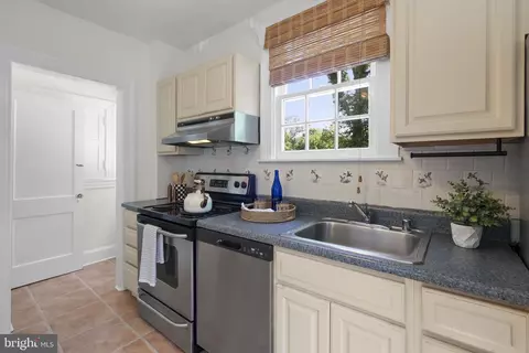 Other - 202 Wardour Dr, Annapolis, MD 21401 photo 5 of 15