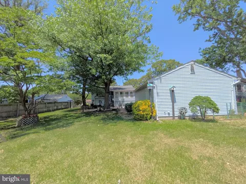 Exterior - 755 215th St, Pasadena, MD 21122 photo 7 of 9