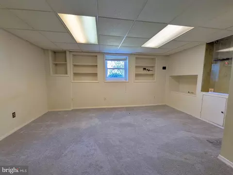 Living - 755 215th St, Pasadena, MD 21122 photo 8 of 8