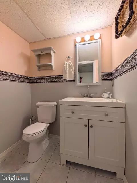 Bath - 755 215th St, Pasadena, MD 21122 photo 2 of 2