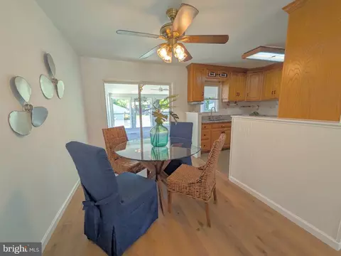 Dining - 755 215th St, Pasadena, MD 21122 photo 1 of 2