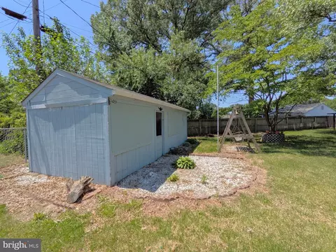 Exterior - 755 215th St, Pasadena, MD 21122 photo 8 of 9