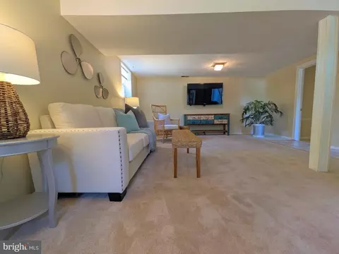 Living - 755 215th St, Pasadena, MD 21122 photo 5 of 8
