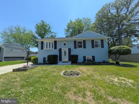 Exterior - 755 215th St, Pasadena, MD 21122 photo 3 of 9