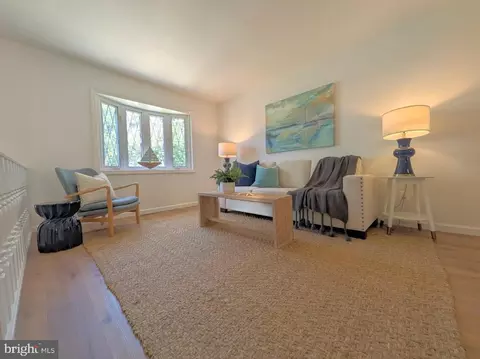 Living - 755 215th St, Pasadena, MD 21122 photo 4 of 8