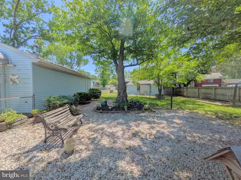 Exterior - 755 215th St, Pasadena, MD 21122 photo 5 of 9