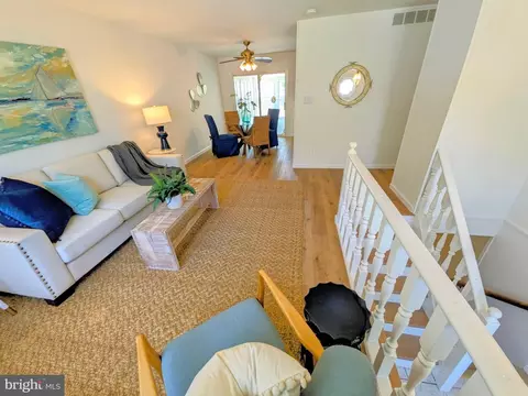 Living - 755 215th St, Pasadena, MD 21122 photo 2 of 8