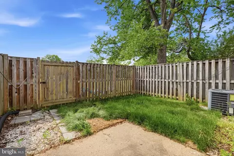 Exterior - 1982 Cambridge Dr, Crofton, MD 21114 photo 3 of 3