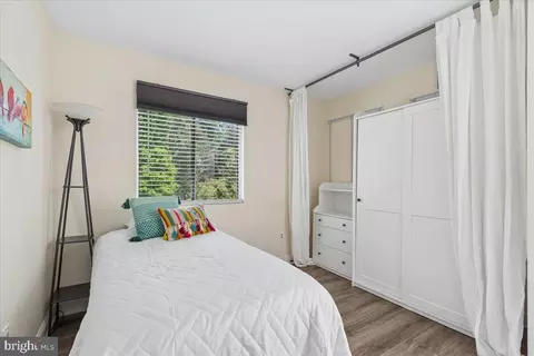 Bedroom - 1745 Ridgely Rd, Edgewater, MD 21037 photo 2 of 5