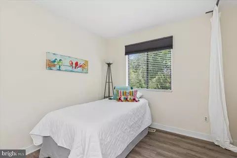 Bedroom - 1745 Ridgely Rd, Edgewater, MD 21037 photo 4 of 5
