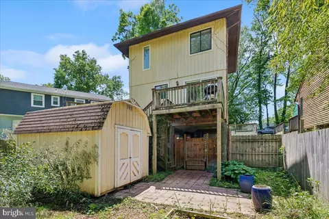 Exterior - 1745 Ridgely Rd, Edgewater, MD 21037 photo 4 of 7