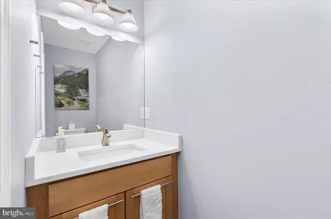 Bath - 102 Brewer Ave, Annapolis, MD 21401 photo 1 of 8