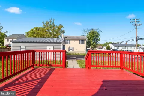 Exterior - 8444 Garden Rd, Pasadena, MD 21122 photo 2 of 4