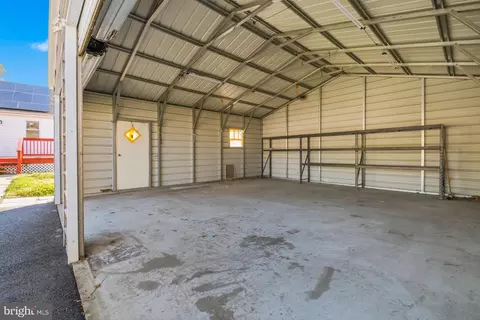 Exterior - 8444 Garden Rd, Pasadena, MD 21122 photo 3 of 4