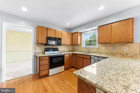 Kitchen - 1108 Crestview Dr, Annapolis, MD 21409 photo 3 of 3